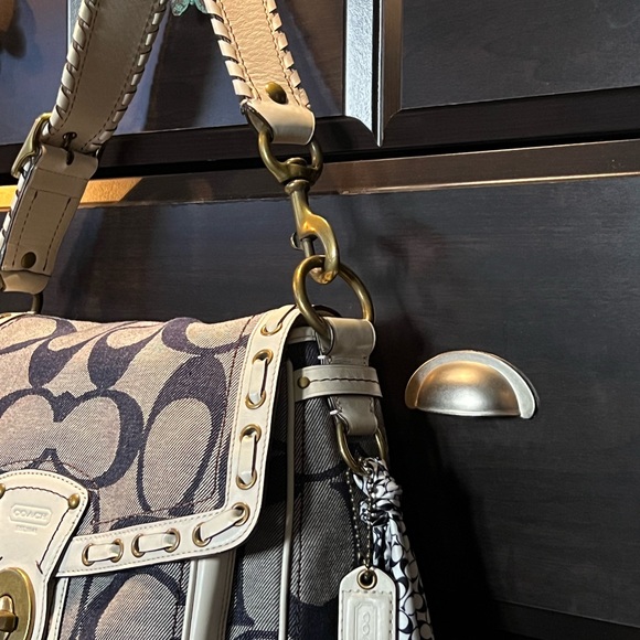 AUTHENTIC COACH RESORT DENIM HANDBAG - Picture 5 of 15